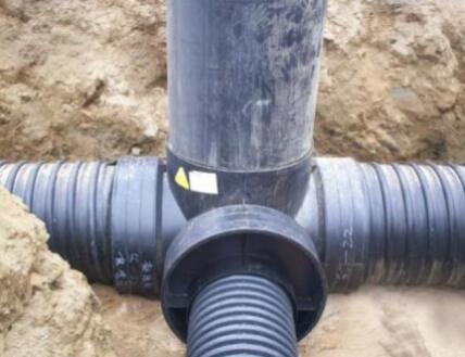 施工當(dāng)中突遇塑料檢查井漏水怎么解決？