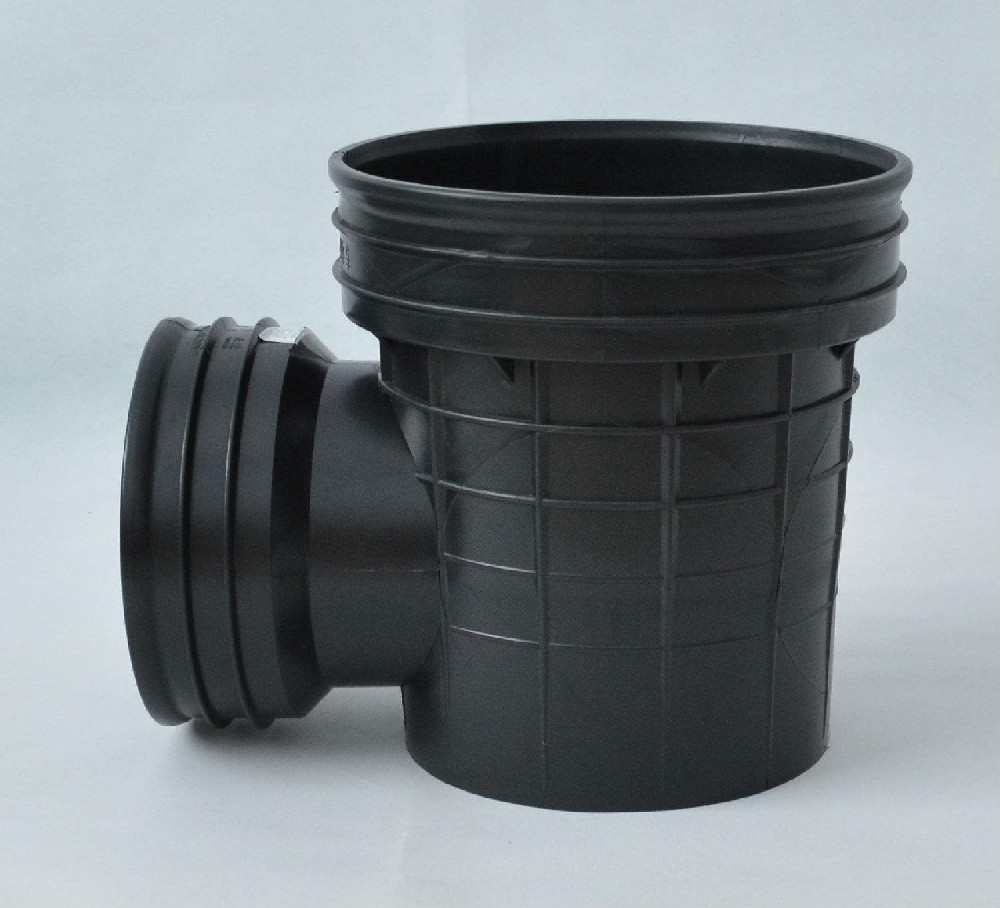 鋼帶增強聚乙烯波紋管如何與塑料的檢查井連接？